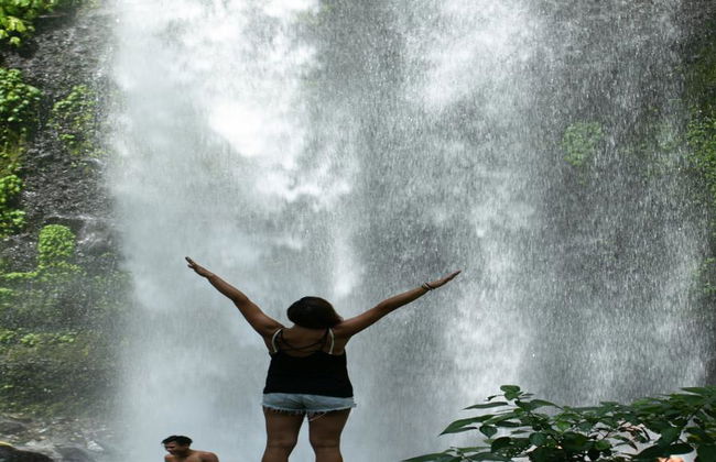 Waterfalls and Trekking Tour - Photo 2